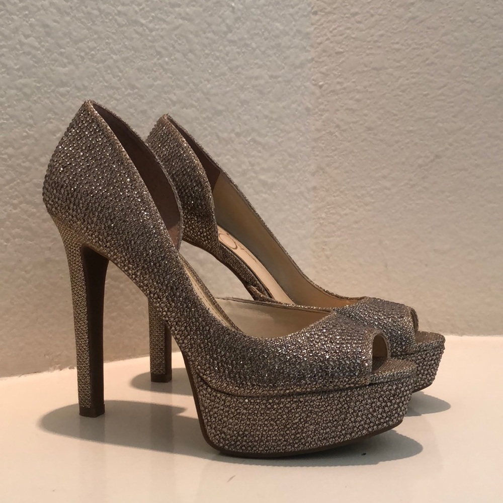 JESSICA SIMPSON HEEL